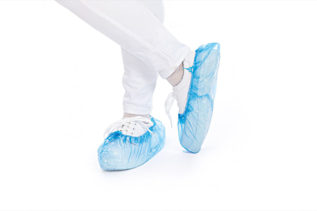A11180 Überschuhe 1620x1080px 72dpi.jpg