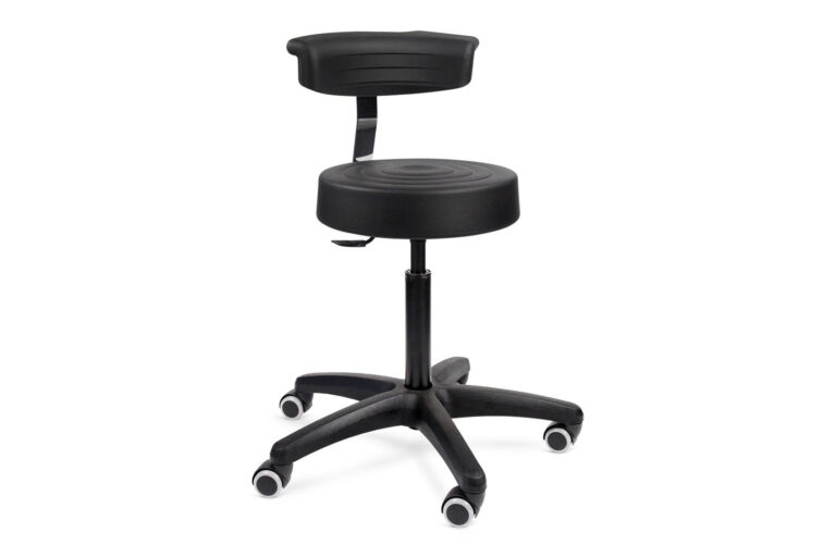 Dehhocker 221 PU 1620x1080px 72dpi.jpg