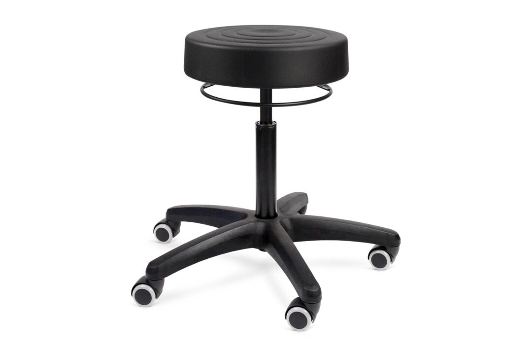 Dehhocker 220 PURM 1620x1080px 72dpi.jpg