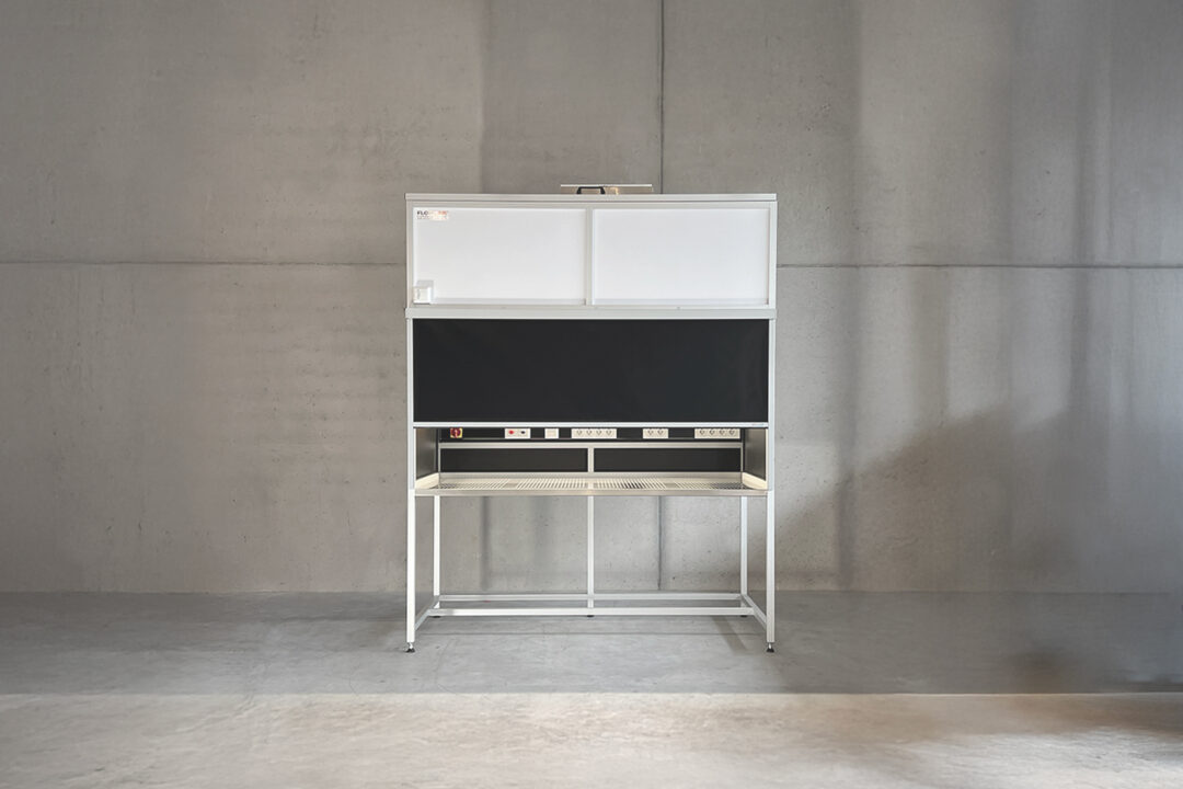 651377 FLOW.LINE® Box 1620x1080px 72dpi - B1.915 Black.jpg