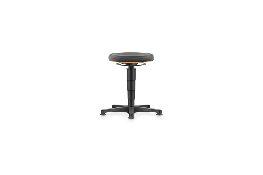 A11326 Hocker 1620x1080px 72dpi - Allround 1 9460.jpg
