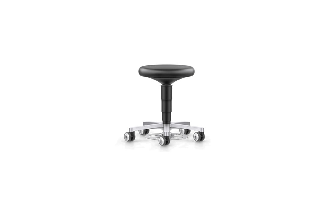 A11337 Hocker 1620x1080px 72dpi - Reinraum 9F63R.jpg