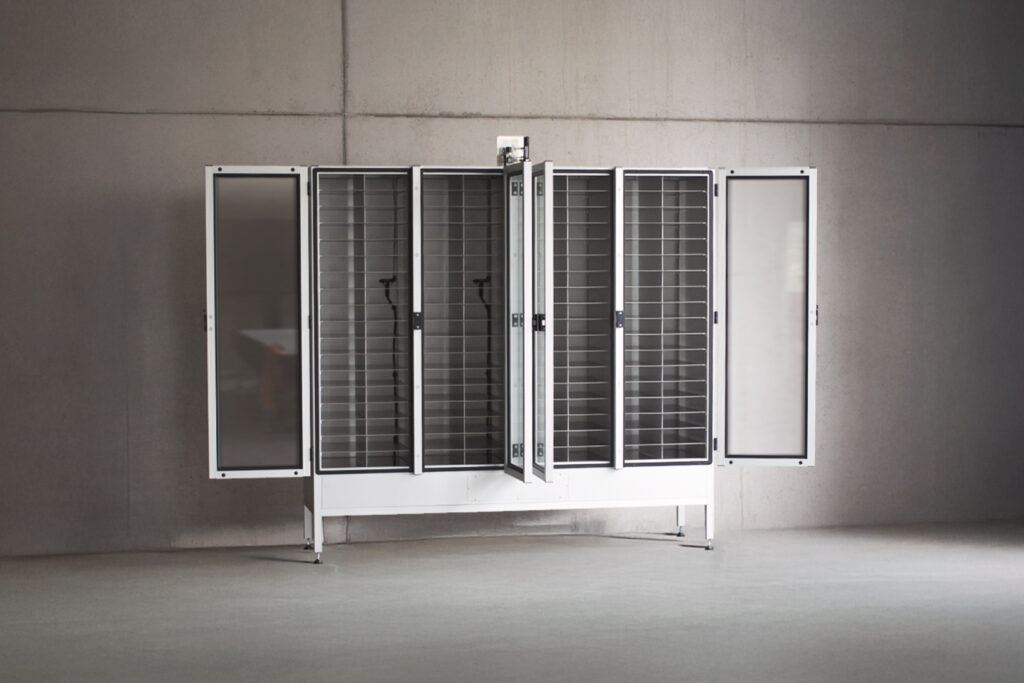 750135 CABINET.LINE® Lagerschrank 1620x1080px 72dpi - 144F.jpg