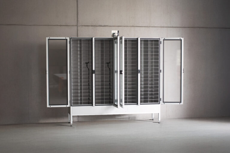 750135 CABINET.LINE® Lagerschrank 1620x1080px 72dpi - 144F.jpg