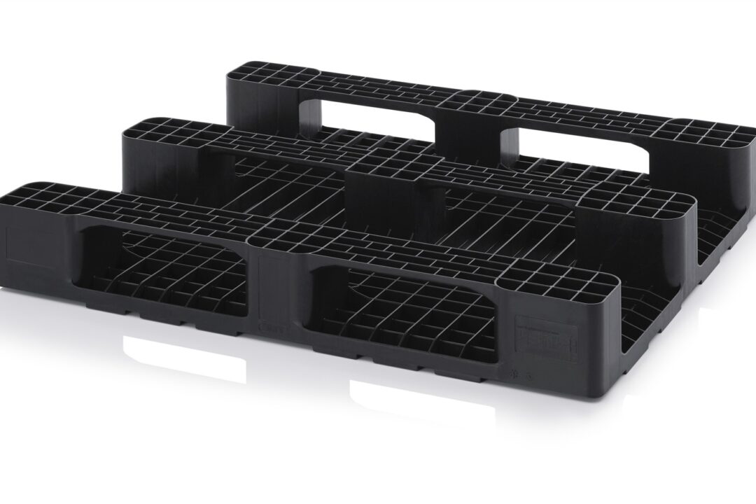 Reinraumpalette aus Regenerat mit Sicherungsrand 1200x1000 A10503-02.jpg