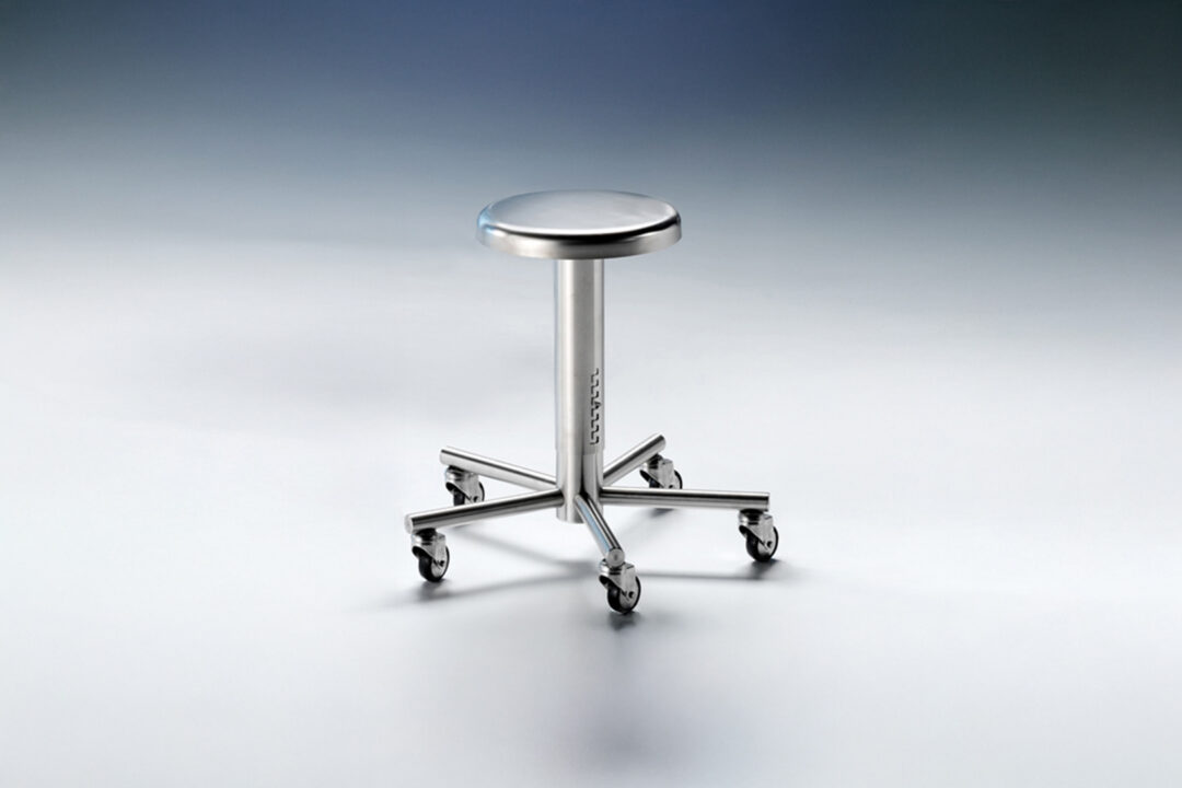 335-Arccinox Edelstahlhocker -rollbar 1620x1080px.jpg