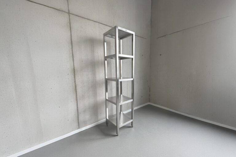 810009 LINE® Edelstahlregal B1600x400x1800 1620x1080px 72dpi.jpg