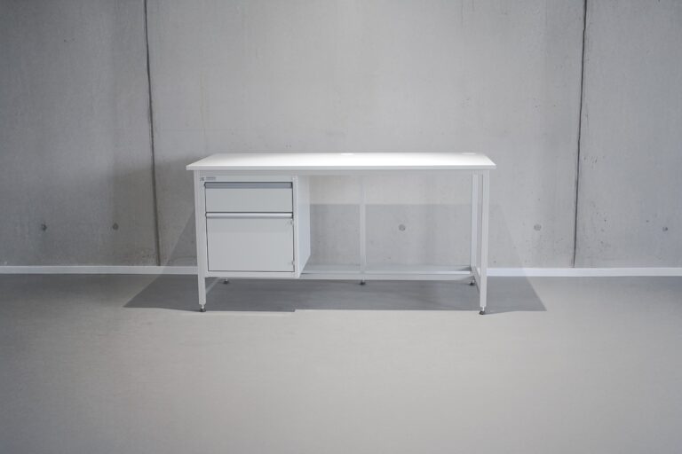 840989 Reinraumtisch Alu Melamin Container 1620x1080px 72dpi.jpg