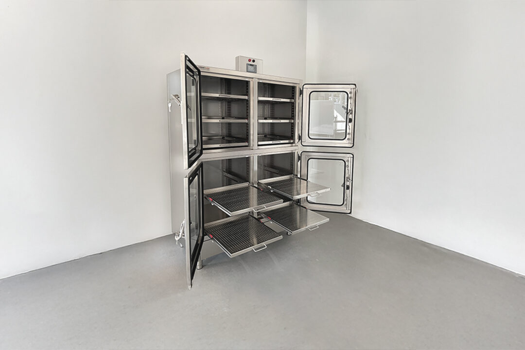 760029 CABINET.LINE® Lagerschrank 1080x1620px 72dpi - VA 4-türig.jpg