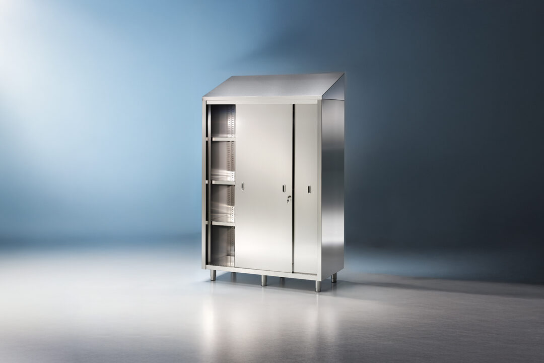 A10384 B Schiebetürenschrank 1620x1080px 72dpi Armadio Ripiani P Scorrevoli.jpg