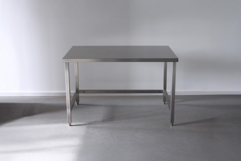 840959 LINE® Edelstahltisch 1620x1080px 72dpi.jpg